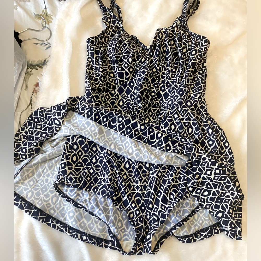 One piece Tankini Bathing Suit Size 12 Navy/White